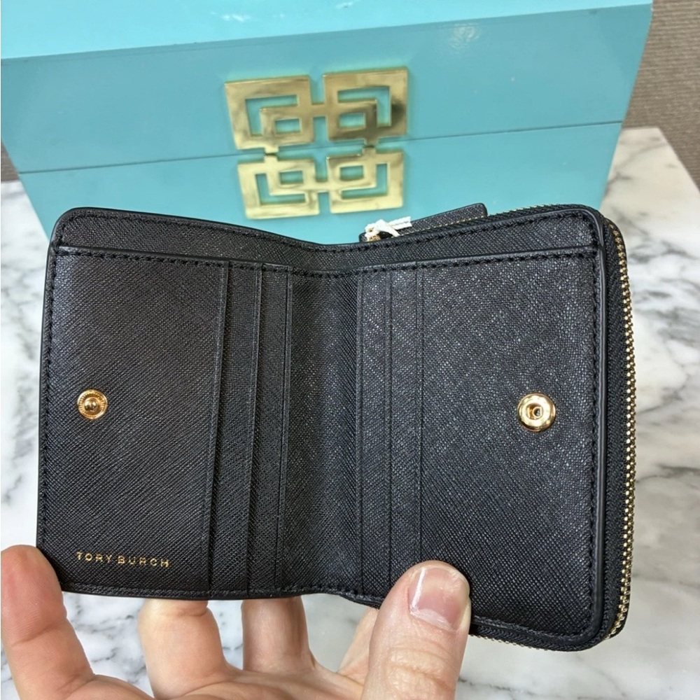 Tory Burch Black Saffiano Leather Emerson Bifold Wallet NWT - Picture 6 of 10